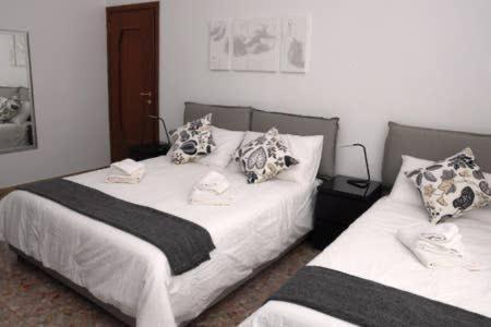 Al Portico D'Ottavia Apartment Rome Exterior photo